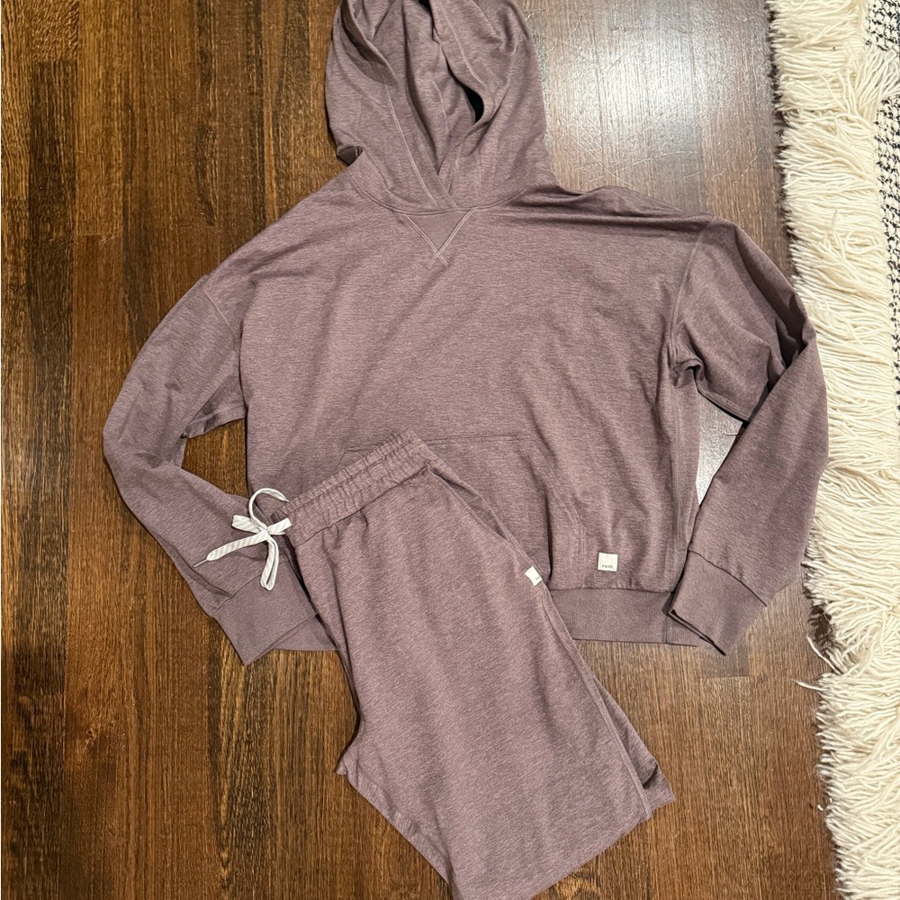 Vuori Hoodie and pants medium